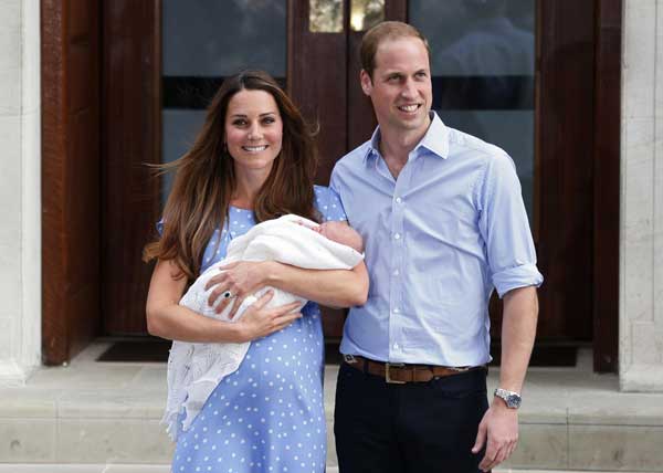 Kate and William show off Britain's new prince