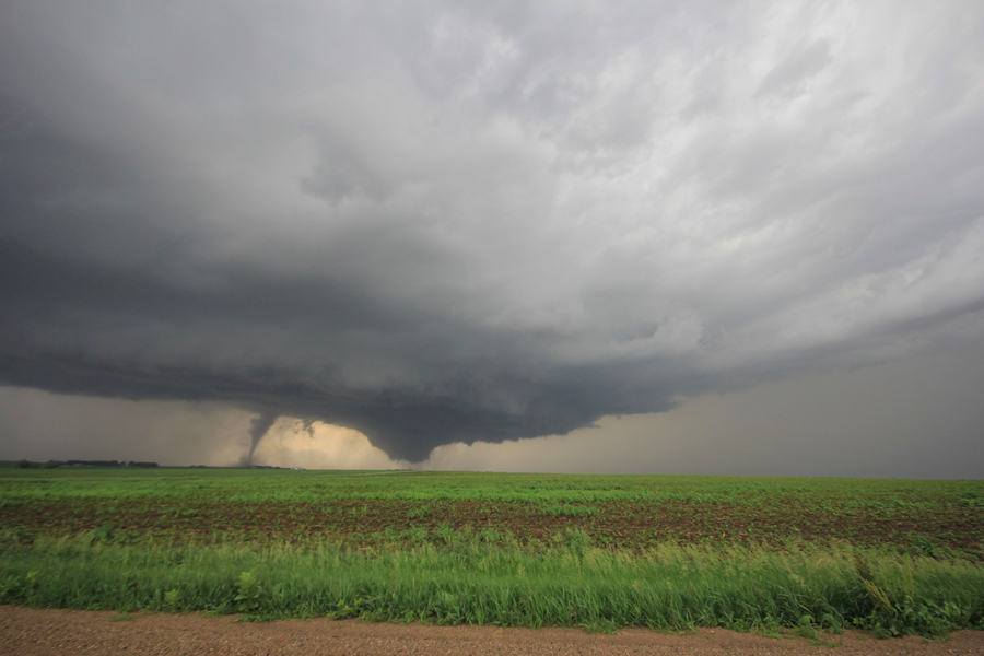 Tornadoes sweep through Nebraska, 1 dead