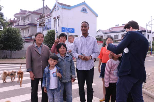 African agricultural officials visit China's countryside